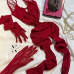 بادی فیشنت یکسره قرمز فاق باز فری سایز به همراه دستکش ست